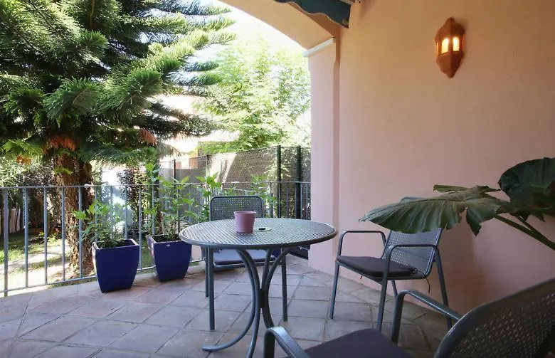 Casa El Capricho-1