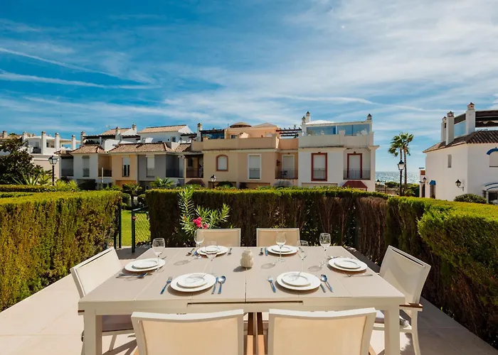Holiday Home Next To The Beach, With Private Terrace, Bbq And Incredible Sea-View Solarium Marbella